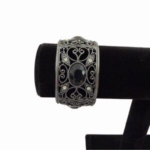 Black Stone Filigree Cuff Bracelet | Vintage Style Silver Tone Statement